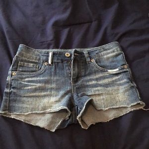 Levi’s Cut Off Shorts